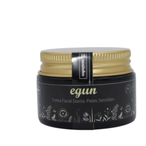 Crema facial; egun, de día